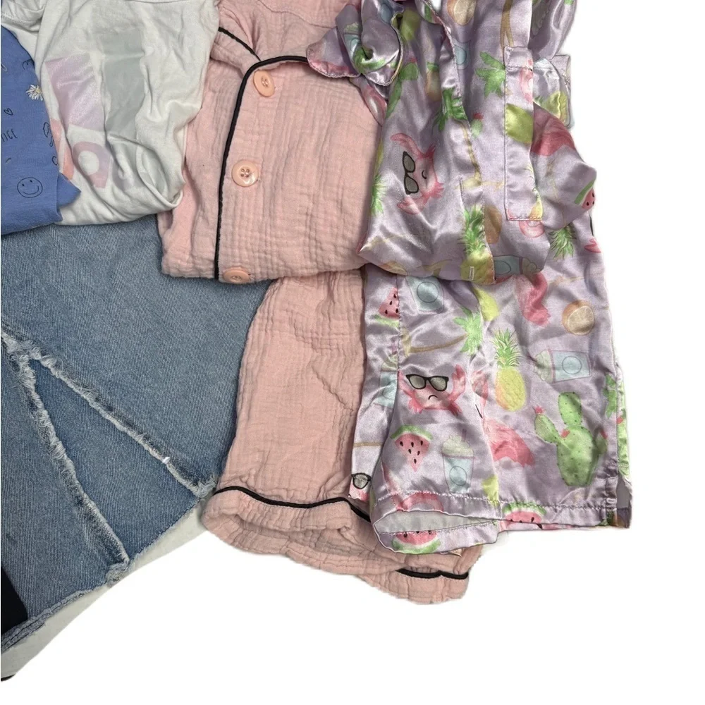 Girls sz 4/5/6 Assorted Clothing Bundle pjs, tshirts, Denim Skirt, leggings
